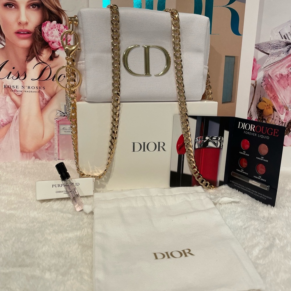 Dior Beauty White Pouch with FREE Sample !!
